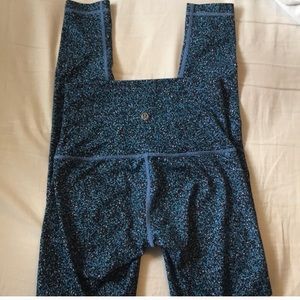 Lululemon leggings size 4
